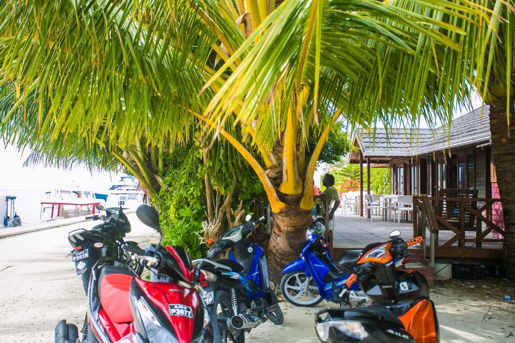Maldives Seashine Hotel Huraa Exterior foto