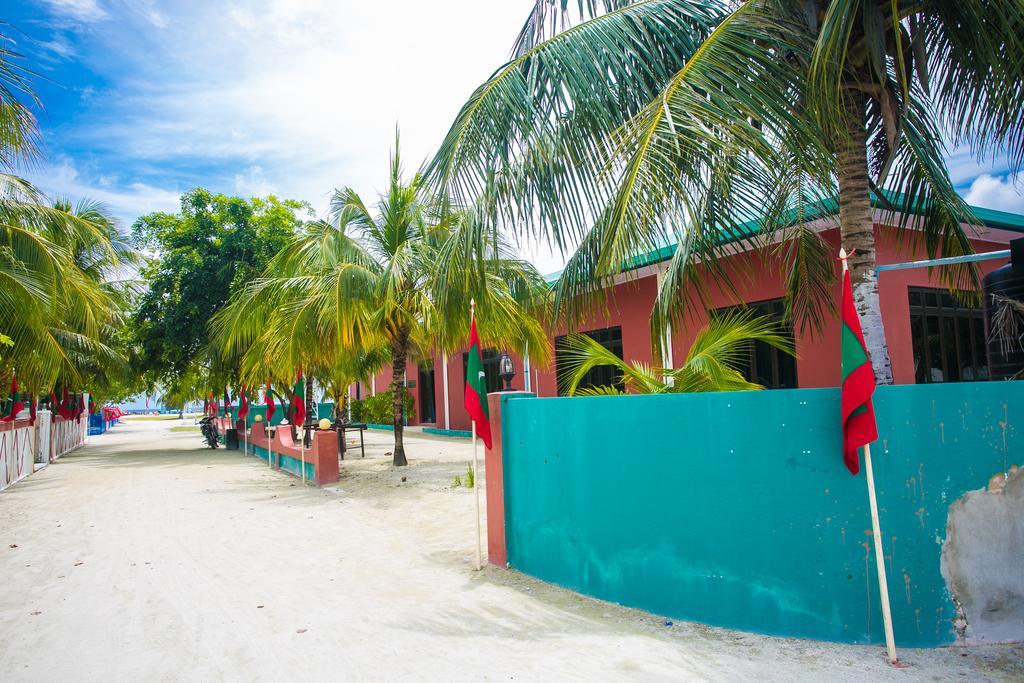 Maldives Seashine Hotel Huraa Exterior foto